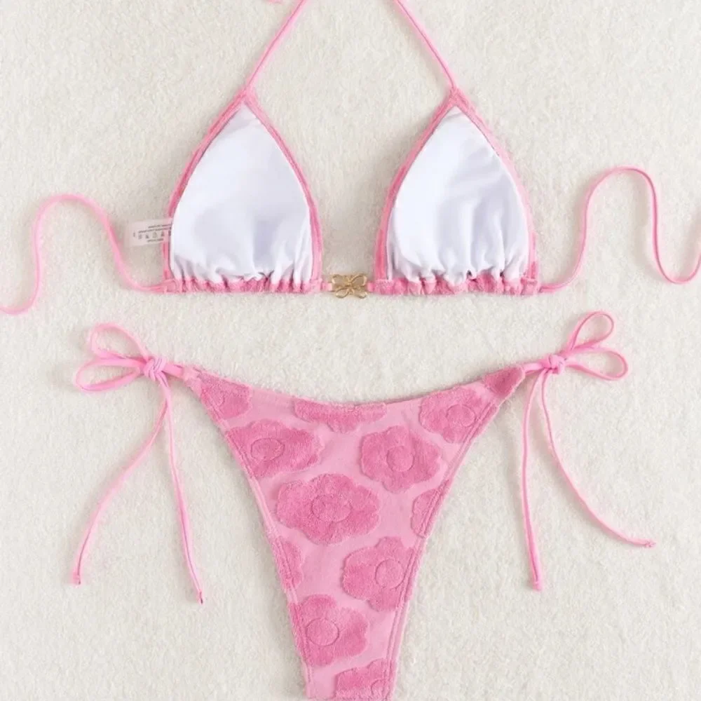 Femme Fatale nwt string